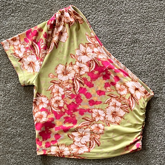 crop top , green&pink , floral, Xs , stretchy material, Y2k - Picture 2 of 5